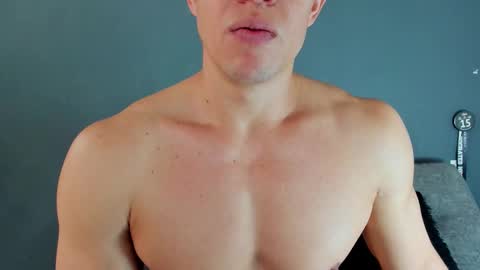 Snapshot of recce_taylor4 chatting on 10-23-25, 03:33 twitter REECET26 instagram RECCETAYLOR online show from 10-23-25, 03:33