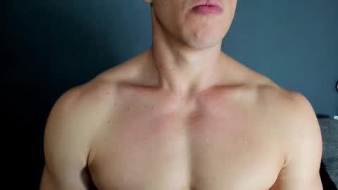 Snapshot of recce_taylor4 chatting on 10-24-25, 03:36 twitter REECET26 instagram RECCETAYLOR online show from 10-24-25, 03:36