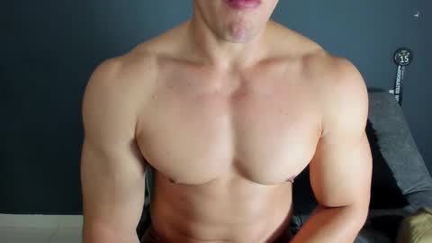 Snapshot of recce_taylor4 chatting on 10-27-25, 03:21 twitter REECET26 instagram RECCETAYLOR online show from 10-27-25, 03:21