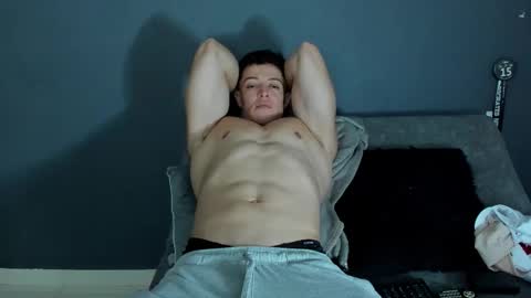 Snapshot of recce_taylor4 chatting on 10-28-25, 12:25 twitter REECET26 instagram RECCETAYLOR online show from 10-28-25, 12:25