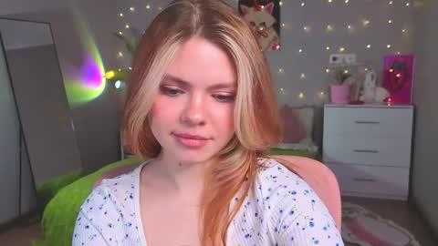 red__candy online show from 05-05-26, 02:36