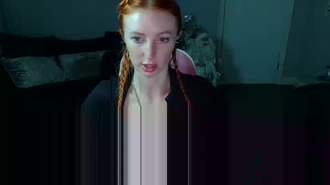 Red -  online show from 12-17-24, 02:33