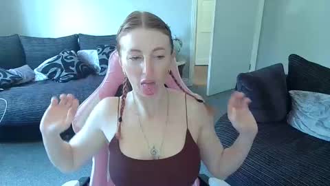 Snapshot of red_firesquirt chatting on 04-29-26, 08:51 Red - online show from 04-29-26, 08:51
