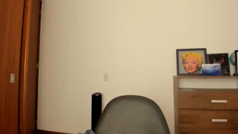 red_flower203 online show from 12-03-24, 10:51