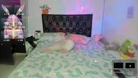 Taliana online show from 05-18-26, 04:51