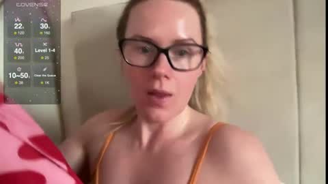 Rosie online show from 02-16-25, 03:38
