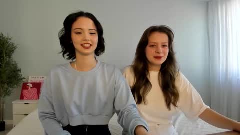 Snapshot of red_mok chatting on 10-08-25, 03:15 Neta online show from 10-08-25, 03:15