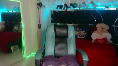 Snapshot of red_moon_1 chatting on 12-04-25, 01:20 Luna online show from 12-04-25, 01:20