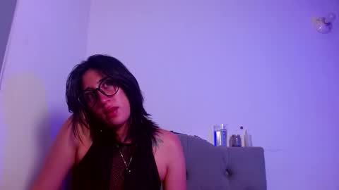 IG   OF red moonn online show from 09-30-25, 07:13