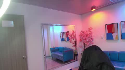 Snapshot of red_moonx chatting on 11-04-25, 11:09 Res Moon online show from 11-04-25, 11:09