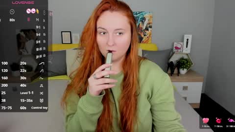 Lessy Fox online show from 03-27-26, 04:40