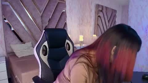 red_pandaa online show from 06-23-26, 03:59