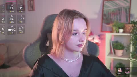 QUEEN OF EVIL online show from 12-16-24, 09:41