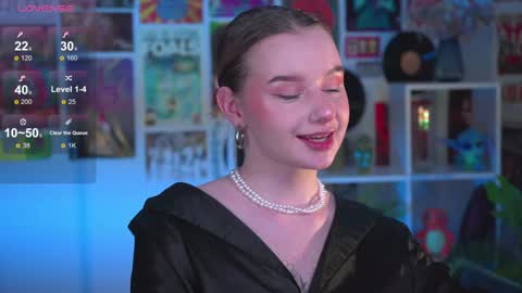 QUEEN OF EVIL online show from 12-22-24, 02:39