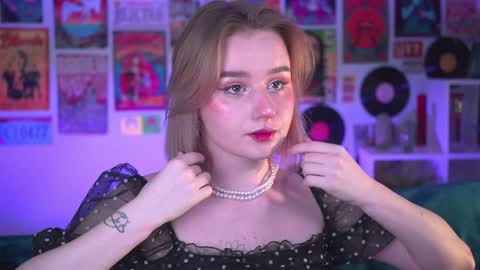 QUEEN OF EVIL online show from 12-23-24, 08:36