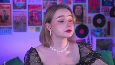 QUEEN OF EVIL online show from 12-23-24, 11:39