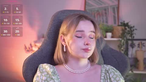 QUEEN OF EVIL online show from 12-26-24, 11:46