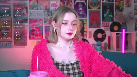 QUEEN OF EVIL online show from 12-27-24, 10:59