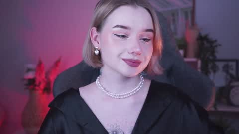 QUEEN OF EVIL online show from 01-12-25, 07:53