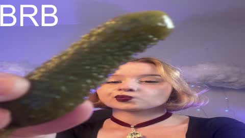 QUEEN OF EVIL online show from 02-25-25, 05:19