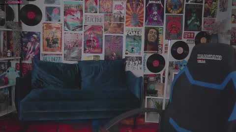 QUEEN OF EVIL online show from 03-06-25, 02:09