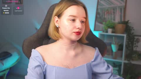 QUEEN OF EVIL online show from 03-12-25, 02:30