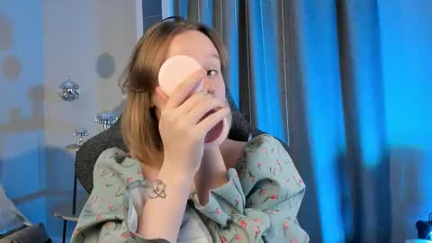 QUEEN OF EVIL online show from 09-14-25, 02:22