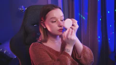 QUEEN OF EVIL online show from 10-18-25, 02:25