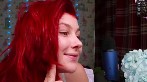 Snapshot of red_rose12 chatting on 10-20-25, 10:38 Jane online show from 10-20-25, 10:38