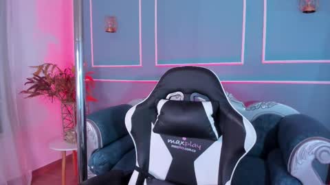     online show from 10-03-25, 11:18