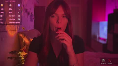 redaplle2 online show from 06-15-26, 07:49