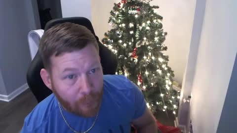 Snapshot of redbeardready4u chatting on 12-22-24, 05:23 Redbeardready4u online show from 12-22-24, 05:23