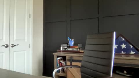 Snapshot of redbull1414 chatting on 12-23-24, 03:23 RedBull online show from 12-23-24, 03:23