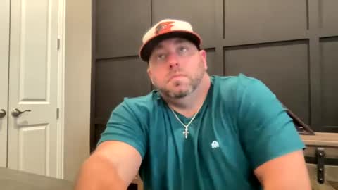 Snapshot of redbull1414 chatting on 01-12-25, 11:26 RedBull online show from 01-12-25, 11:26