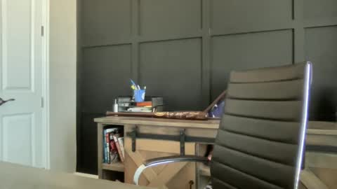 Snapshot of redbull1414 chatting on 02-03-25, 07:10 RedBull online show from 02-03-25, 07:10