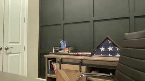 Snapshot of redbull1414 chatting on 02-18-25, 01:55 RedBull online show from 02-18-25, 01:55