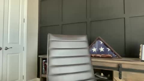 Snapshot of redbull1414 chatting on 10-20-25, 07:36 RedBull online show from 10-20-25, 07:36