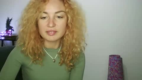 reddgirll online show from 01-19-25, 04:57
