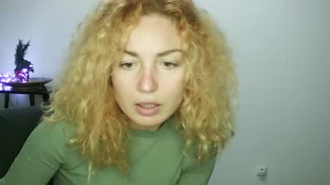 reddgirll online show from 01-19-25, 08:19
