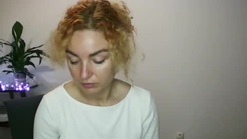 reddgirll online show from 01-26-25, 06:27