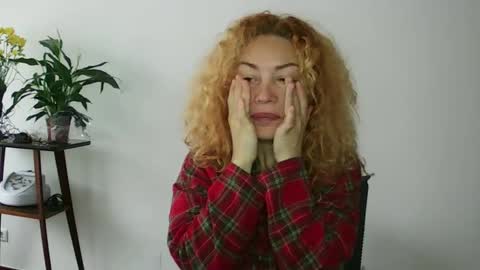 reddgirll online show from 01-30-25, 10:29