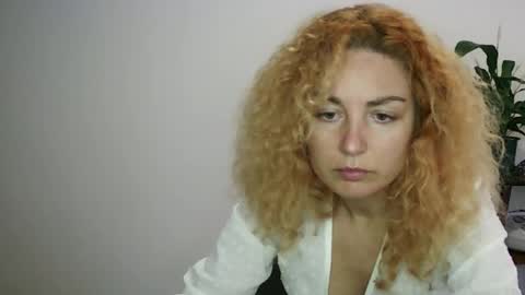 reddgirll online show from 02-03-25, 05:24