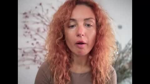 Snapshot of reddgirll chatting on 09-28-25, 10:09 reddgirll online show from 09-28-25, 10:09