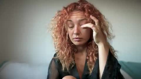 Snapshot of reddgirll chatting on 09-30-25, 07:02 reddgirll online show from 09-30-25, 07:02