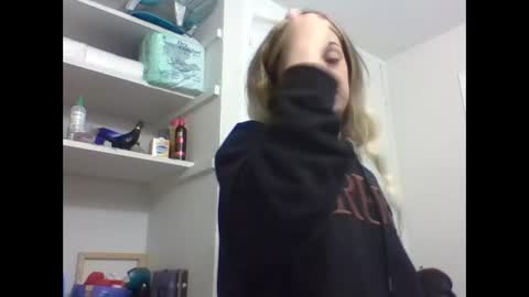 reddwaxx online show from 12-19-25, 07:32