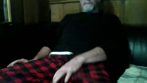 Snapshot of redfox60010 chatting on 01-16-26, 05:33 redfox60010 online show from 01-16-26, 05:33