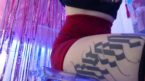Snapshot of redgirrl_77 chatting on 04-28-26, 11:59 Mere online show from 04-28-26, 11:59