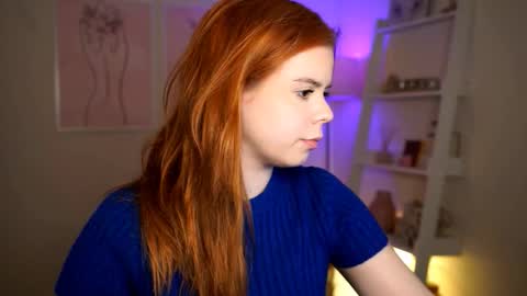 Snapshot of redhotlinee chatting on 09-26-25, 09:30 RedHotlinee online show from 09-26-25, 09:30