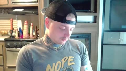 Snapshot of redinthebed chatting on 12-18-24, 03:04 InkedGinger online show from 12-18-24, 03:04