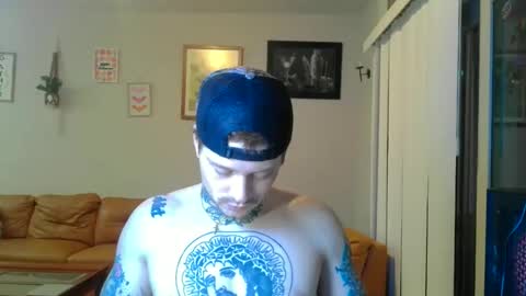 Snapshot of redinthebed chatting on 10-15-25, 02:22 InkedGinger online show from 10-15-25, 02:22